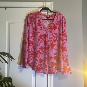 Pink & red floral Ann Taylor blouse. An eye catcher!